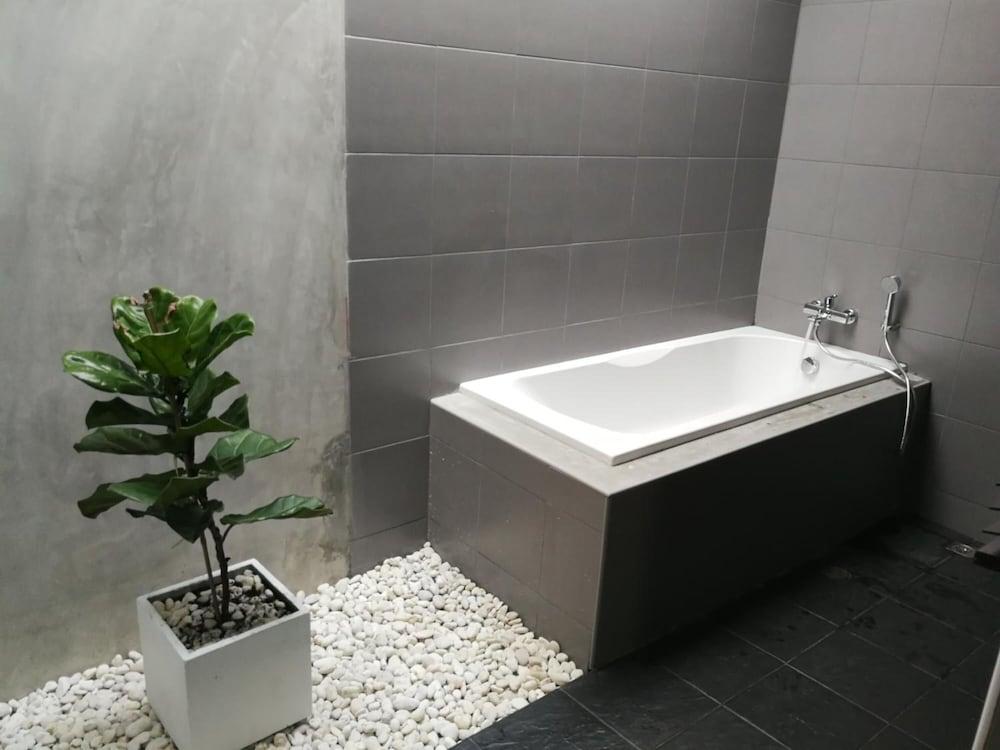 M.I.N.D. Villa Chiang Mai Extérieur photo